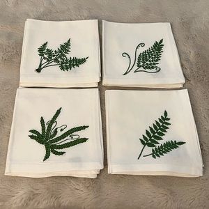🌿 Set of 8 White Embroidered Leaf Fern Cocktail Napkins Vintage Cottagecore